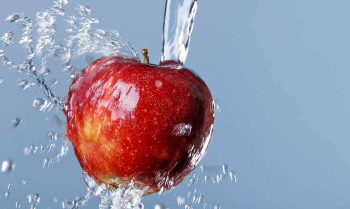 苹果不洗可以吃吗，不洗苹果直接吃最易引发这些危害
