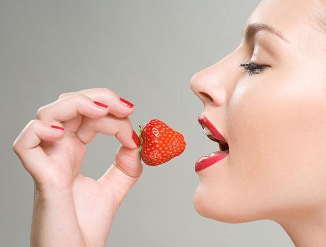 草莓属于凉性还是热性 脾虚胃弱者要少吃