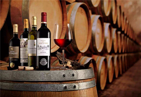 葡萄酒的功效与作用 喝葡萄酒的好处和坏处