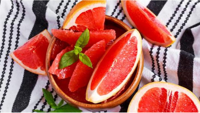 葡萄柚什么时候吃减肥，三餐餐前食用可以起到很好的减肥作用