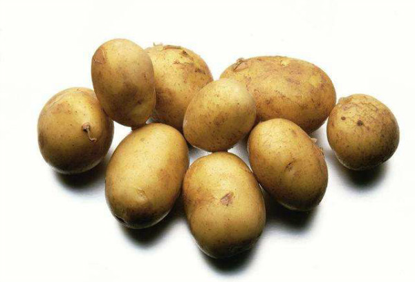 土豆半生不熟可以吃吗，土豆炒得脆是没熟吗