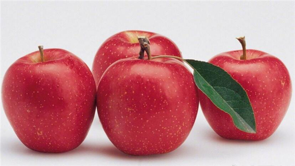 早上空腹吃苹果好吗 早上吃苹果能排毒吗