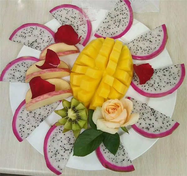 六一儿童节专用水果拼盘 可爱的儿童水果拼盘