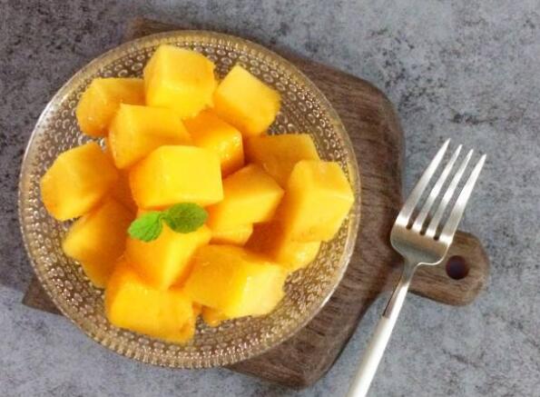 芒果不能和什么一起吃 吃芒果过敏怎么办