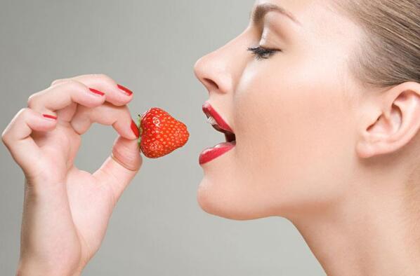 草莓吃多了会怎么样 草莓一次吃多少合适