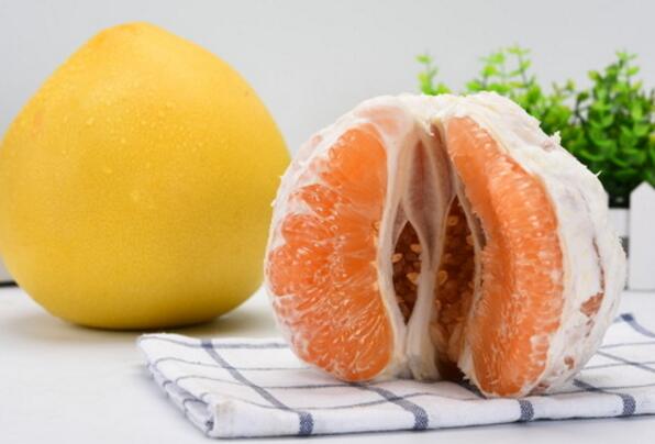 柚子能降血糖吗 吃柚子要注意什么