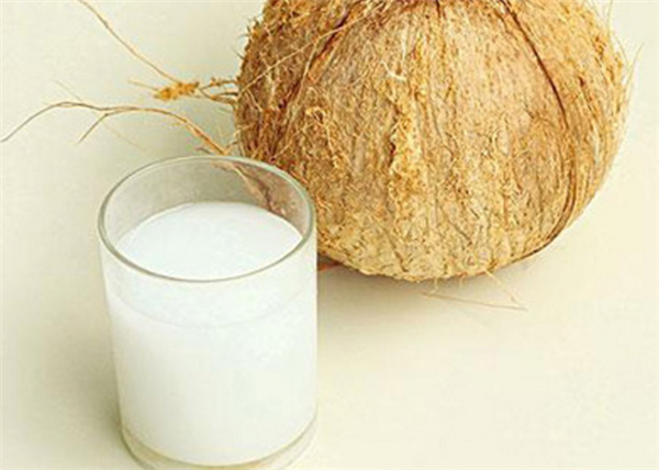 椰子水减肥有效吗 喝椰子水可以减肥吗