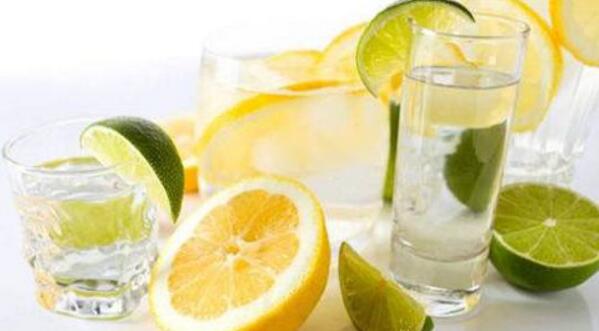 柠檬水喝多了有什么坏处 长期喝柠檬水的坏处