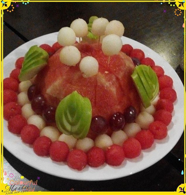 夏季西瓜的水果拼盘制作 西瓜是制作水果拼盘的法宝