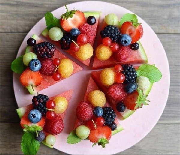 一大碗最简单漂亮的水果拼盘，这样吃根本停不下来