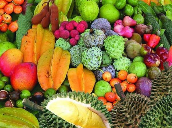 水果放冰箱里储存好吗，夏季冰箱里可以放哪些水果