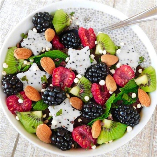 创意水果拼盘图片及做法 简单又健康的水果拼盘早餐