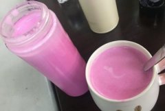 火龙果汁的功效与作用及禁忌，酸牛奶雪香蕉火龙果汁的功效与作用