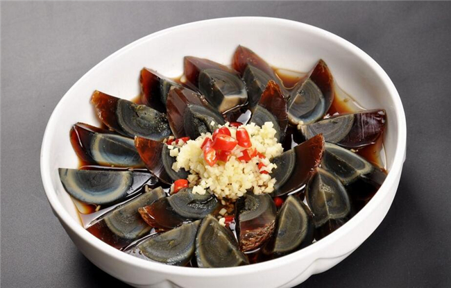 松花蛋是什么样子(是什么味道的),松花蛋的松花形成原理