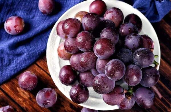吃葡萄的好处有哪些，吃葡萄的最佳时间