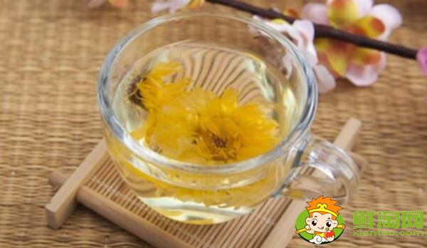蜂蜜柚子茶用什么水冲最好，菊花茶饮料加蜂蜜柚子茶可以吗