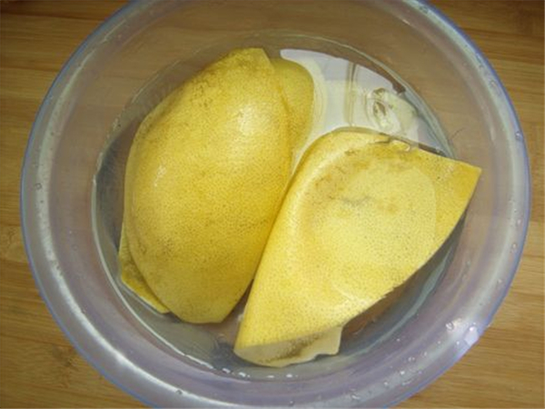 柚子皮怎么做洗洁精
