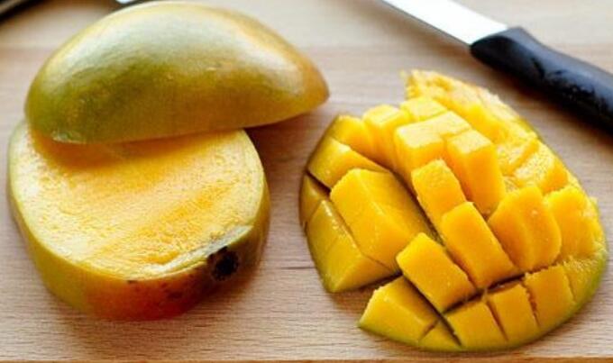芒果怎么切方便吃，吃芒果的好处